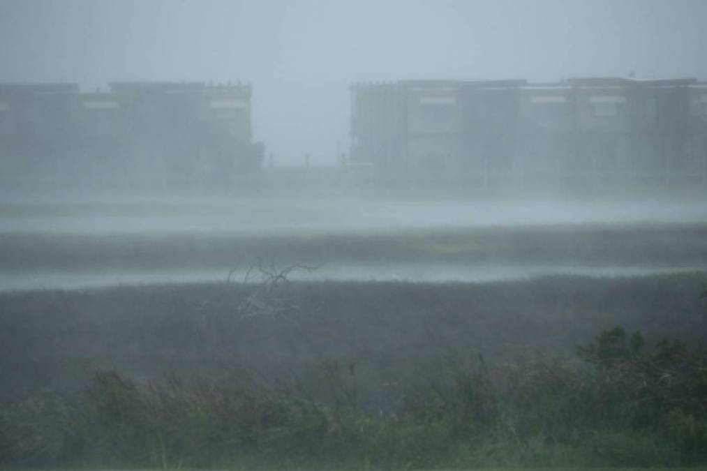 Huracán Florence ya provoca inundaciones en las Carolinas de Estados Unidos