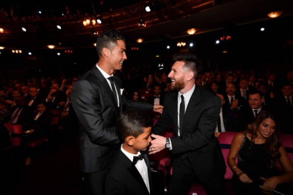 Así se comportaron Messi y Cristiano Ronaldo en los premios 'The Best'