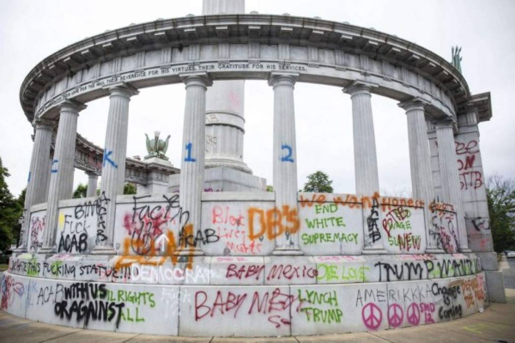 FOTOS: Derribadas, decapitadas o vandalizadas: cinco estatuas polémicas