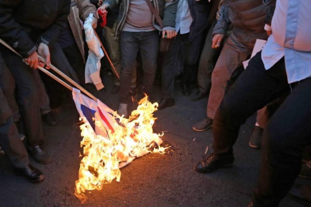 FOTOS: Masivas protestas en Irán, en medio del conflicto con Estados Unidos