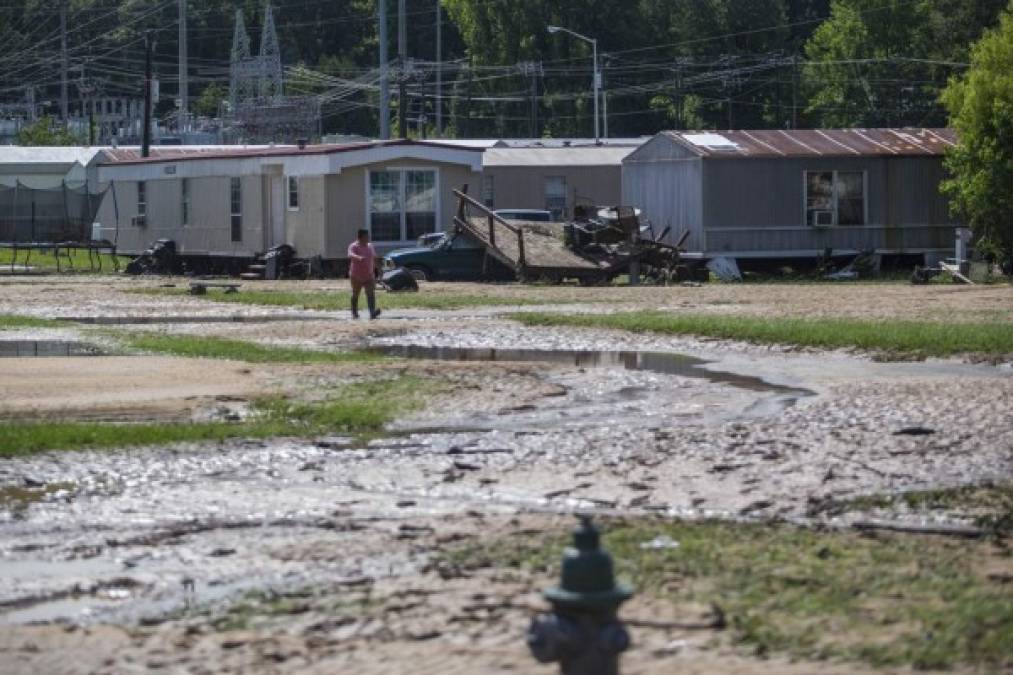 FOTOS: Una decena de muertos y caos deja Claudette a su paso por Alabama  