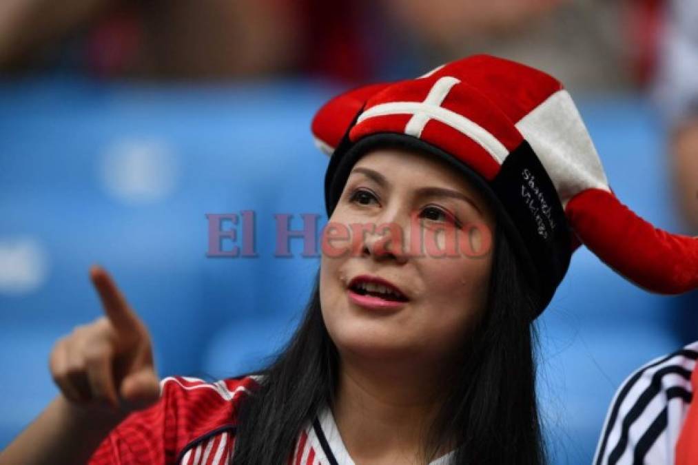 Las hermosas mujeres que adornan el Mundial de Rusia 2018 en el duelo Dinamarca vs Francia