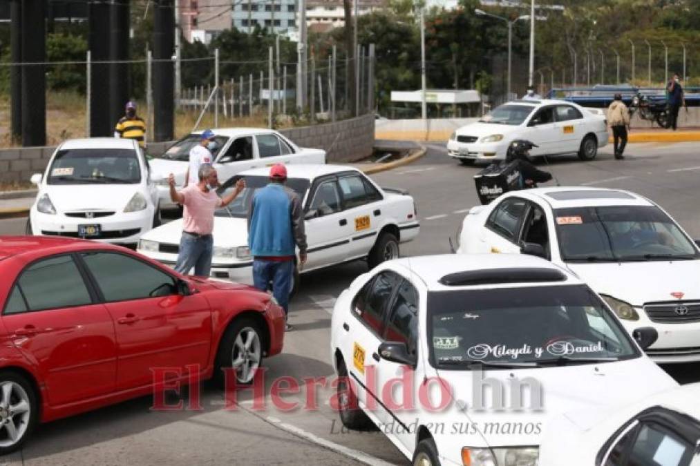 Paro de taxistas: las imágenes del bloqueo y colapso en Tegucigalpa