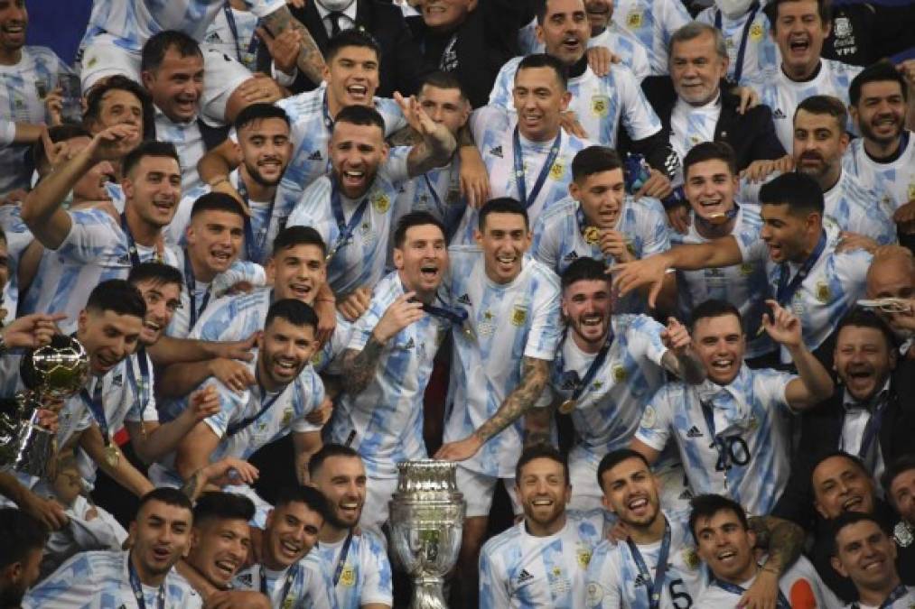 ¡Histórico! Así celebró Messi su primer título con Argentina tras ganar la Copa América