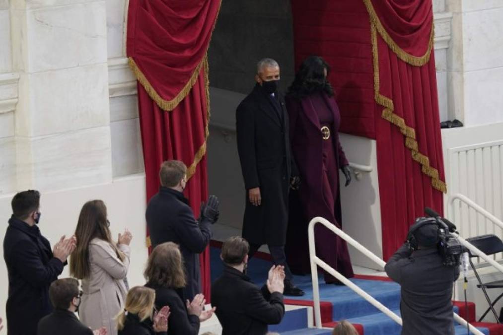 Michelle Obama impacta con poderoso look en investidura de Biden