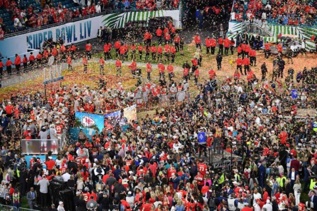 Baile, alegría y pirotecnia: las 10 mejores fotos del Super Bowl