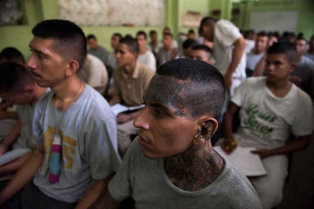 FOTOS: Así es la rehabilitación de expandilleros de la Mara Salvatrucha (MS-13) y Barrio 18 en la cárcel de El Salvador