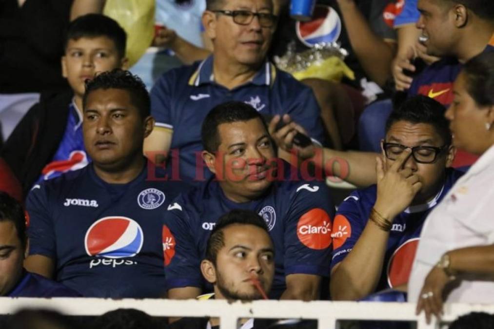 FOTOS: Así es el ambiente de la afición de las águilas previo al encuentro con Tauro