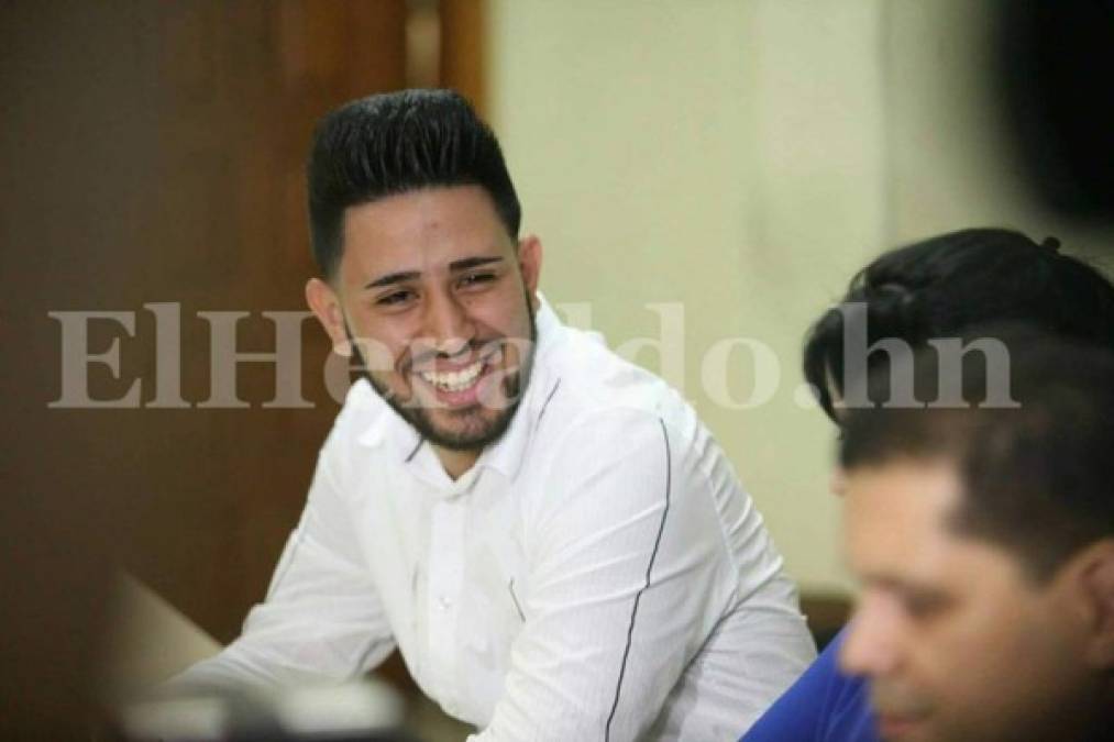 Una sonrisa, debate y preocupación: Así fue la etapa final del juicio contra Kevin Solórzano en fotos