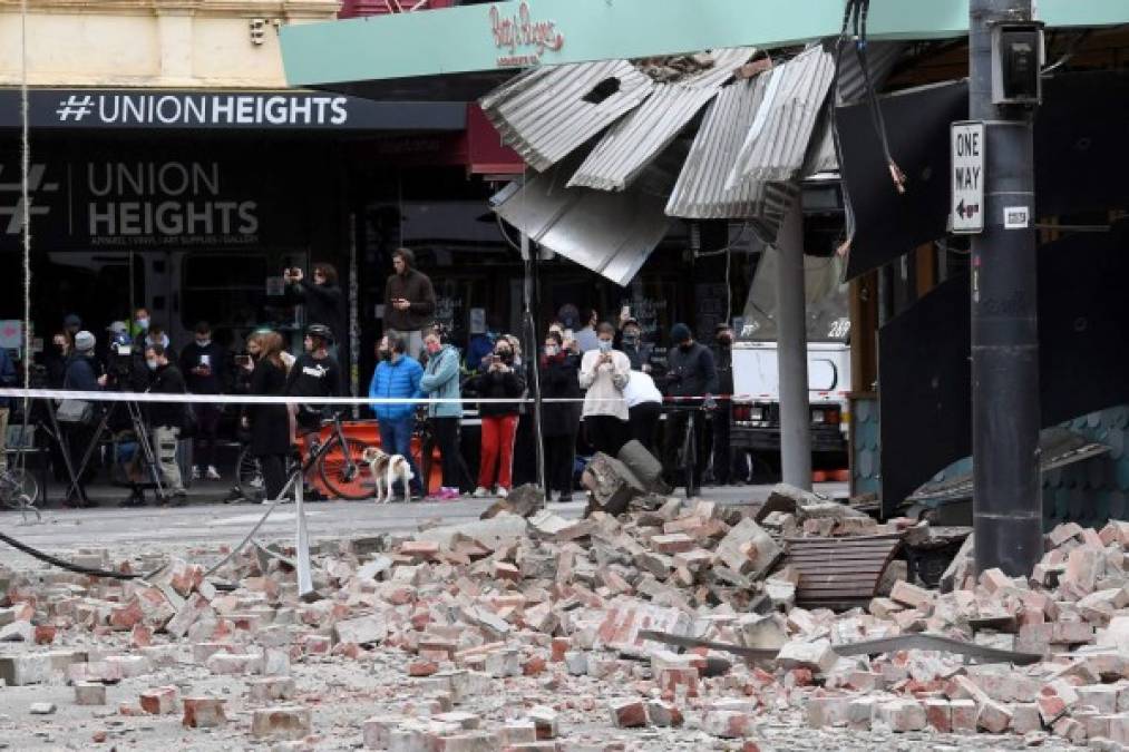 Edificios derrumbados y postes a punto de caer: los daños tras el sismo en Australia