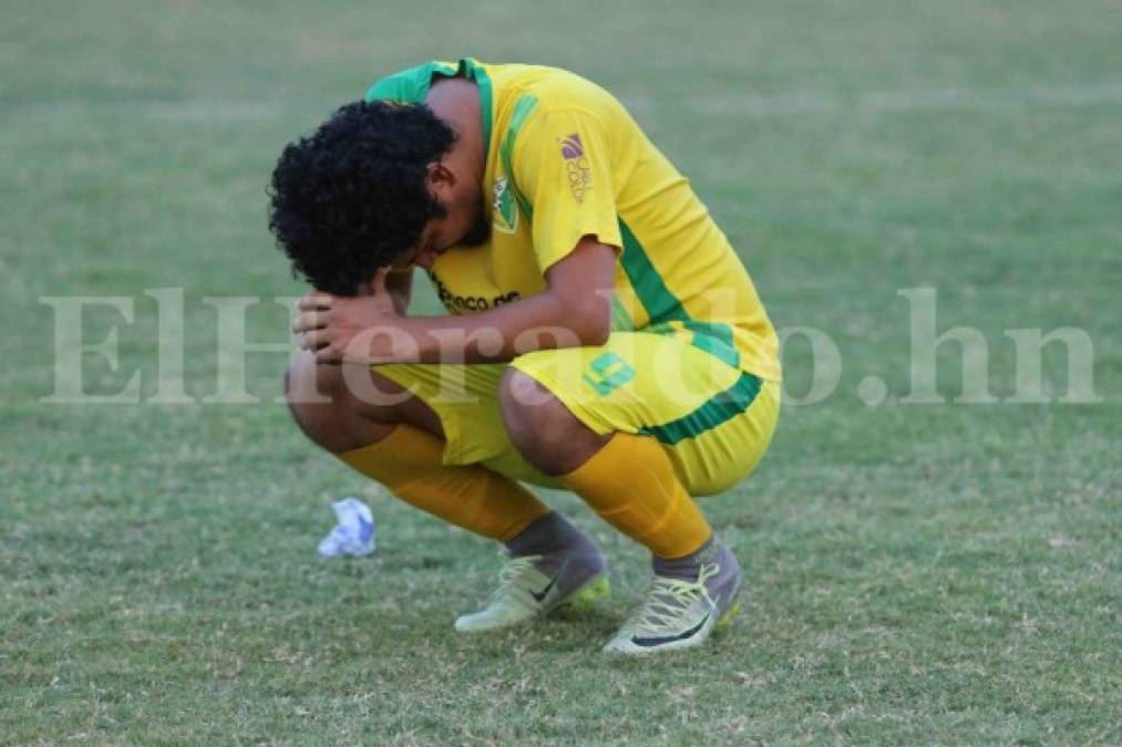 Las lágrimas del Social Sol tras el descenso de la Primera División