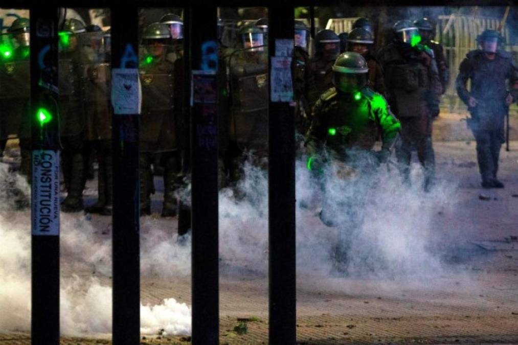 Chile continúa su lucha en las calles; a más de un mes de protestas