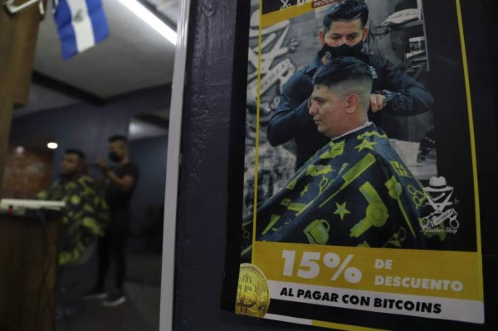 Entre tropiezos e incredulidad: Así inicia la era bitcoin en El Salvador (FOTOS)