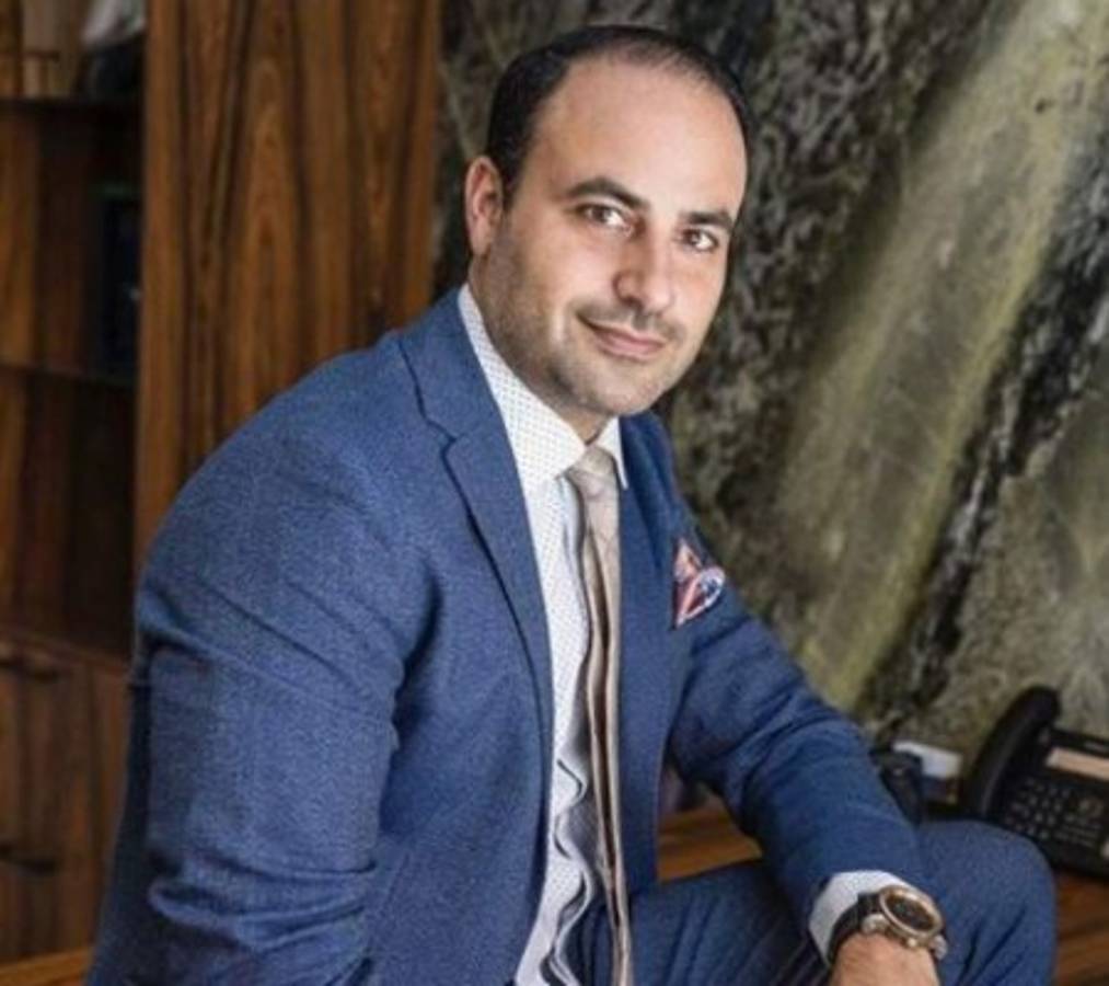 ¿Quién es Ben Talei, el reconocido cirujano y nuevo novio de Belinda?