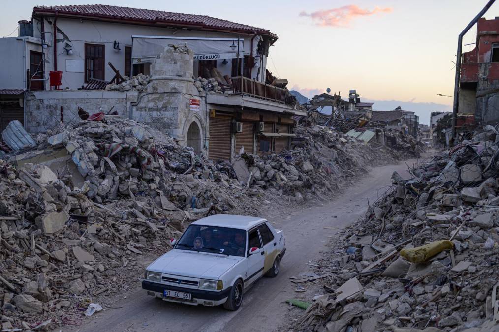 Turquía y Siria sufren dos nuevos terremotos
