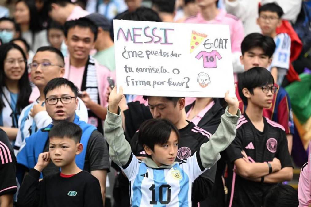 Messi entre abucheos en Hong Kong y Beckham sorprende al Inter Miami