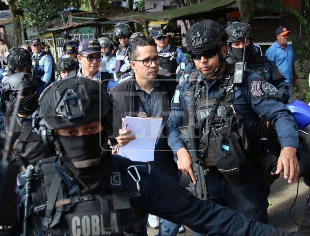 Autoridades frenan desalojo en la colonia Las Crucitas, El Picacho