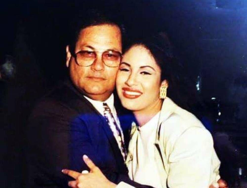 Hermano de Selena revela detalles de la muerte de Abraham Quintanilla