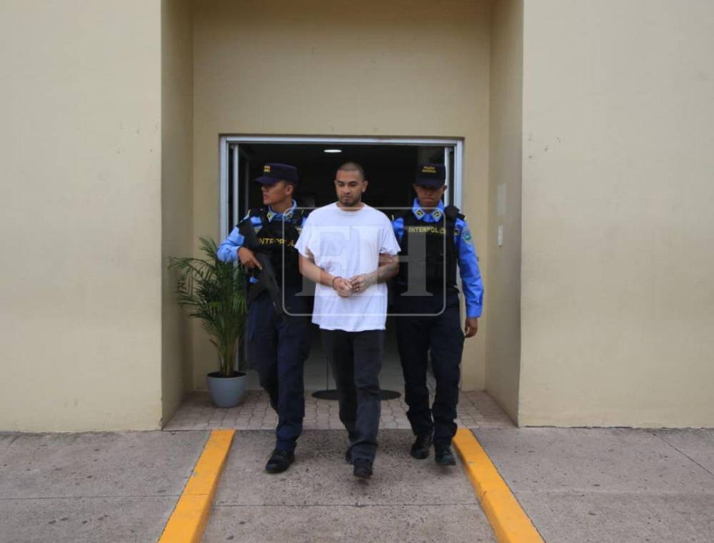 Bajaron de una camioneta y empezaron a disparar en un taller: masacre a la que vinculan a El Colocho