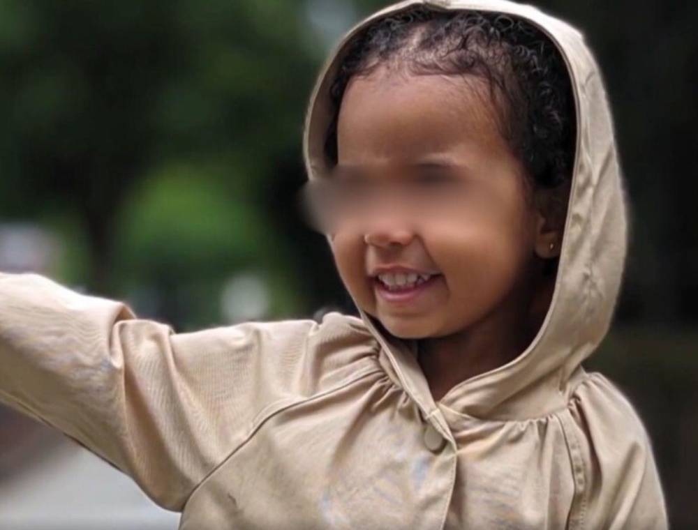 Declaran no culpable por demencia a madre acusada de matar a su hija de 2 años en EE UU