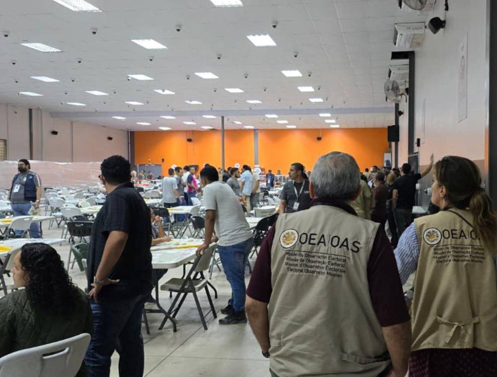 Las primeras imágenes del inicio del escrutinio especial en Honduras