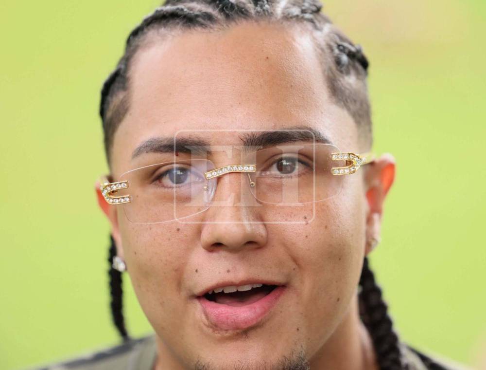 Reloj de miles de dólares: así fue el primer entreno del tiktoker Davis Flow con Platense