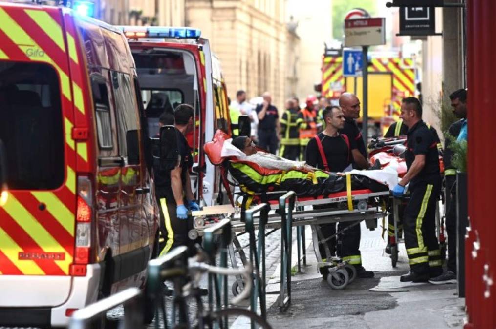 Las imágenes de la explosión de un paquete bomba en Lyon, Francia