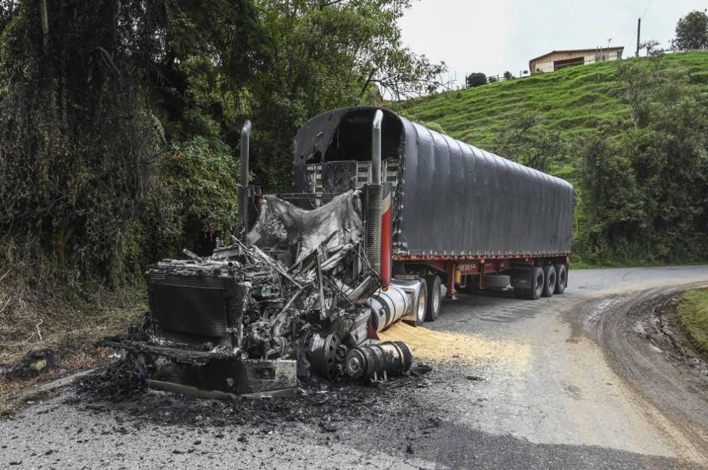 Muertes, incendios y sitio, la venganza de Clan del Golfo tras extradición de capo a EEUU