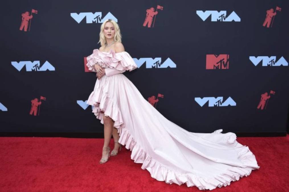 MTV VMAs 2019: Así llegaron vestidos los famosos a la alfombra roja