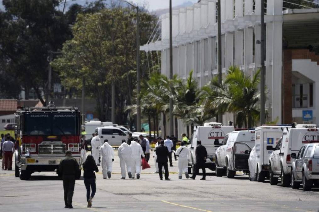 Las dramáticas imágenes que dejó el atentado terrorista en una academia policial de Colombia