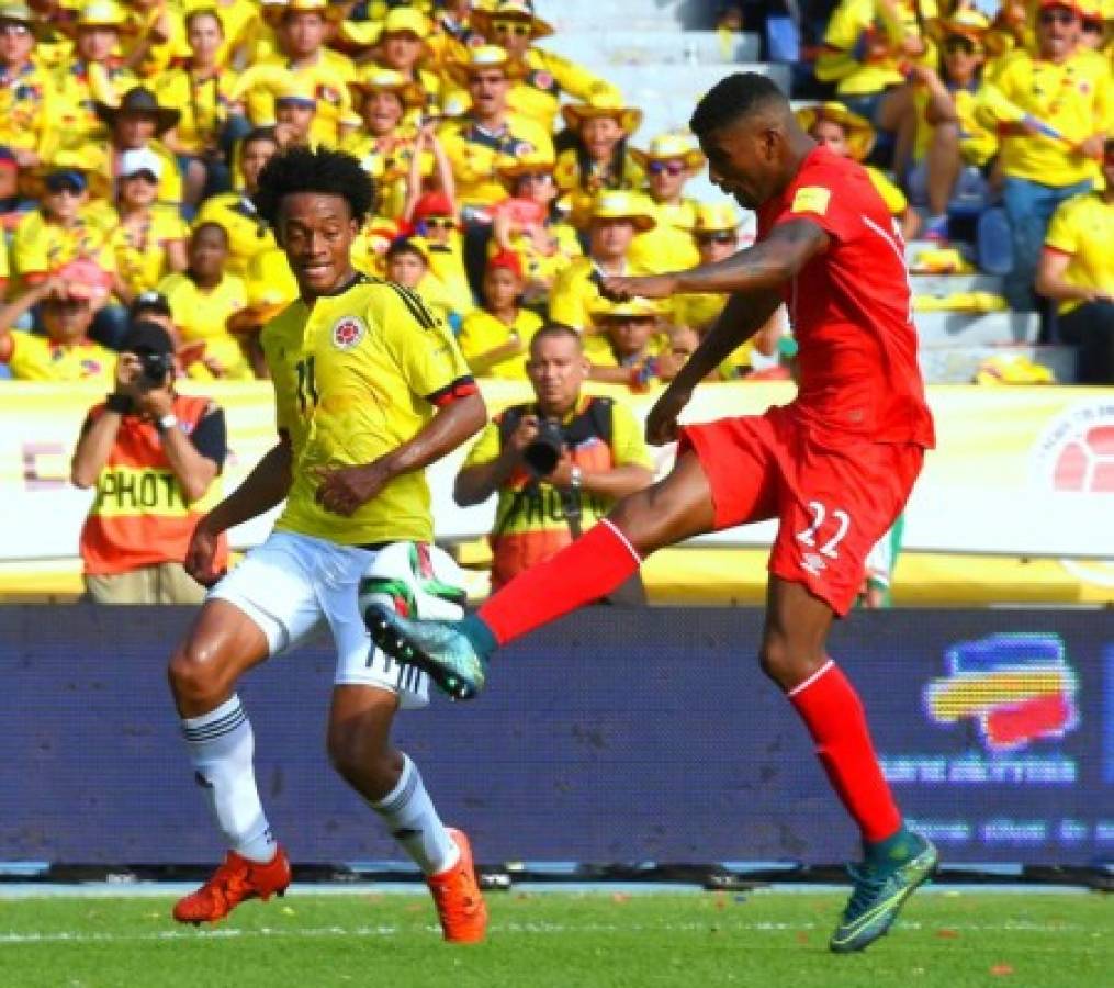 Colombia logró un difícil triunfo 2-0 ante Perú en inicio del premundial