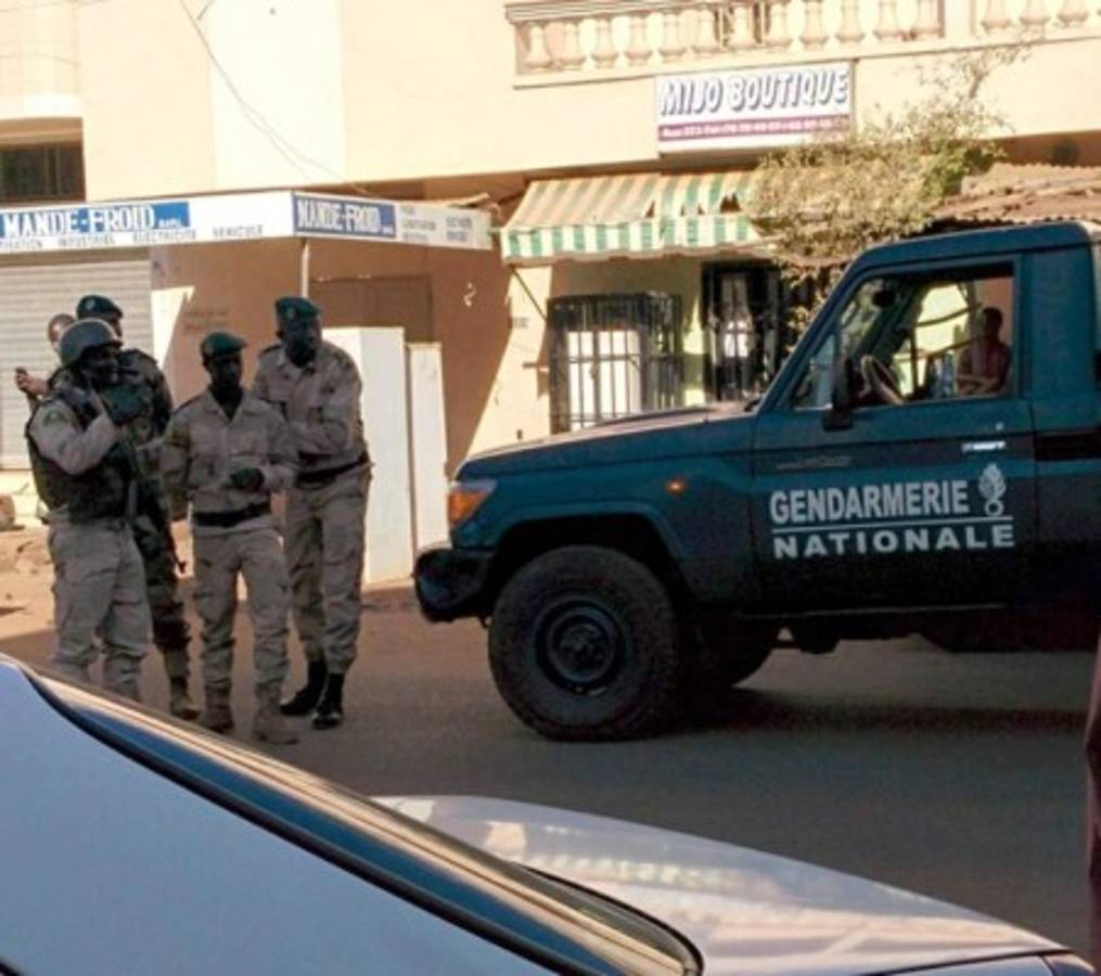 Al menos 27 muertos en toma de hotel en Mali