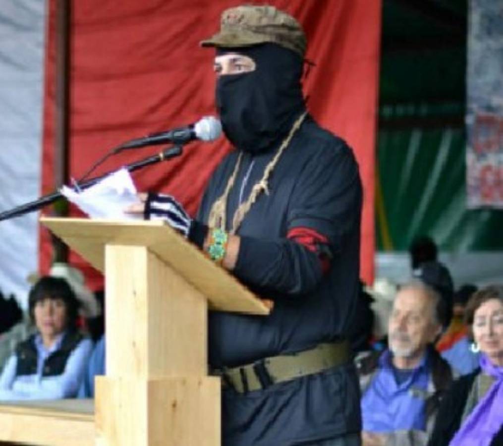 Reaparece el subcomandante Marcos