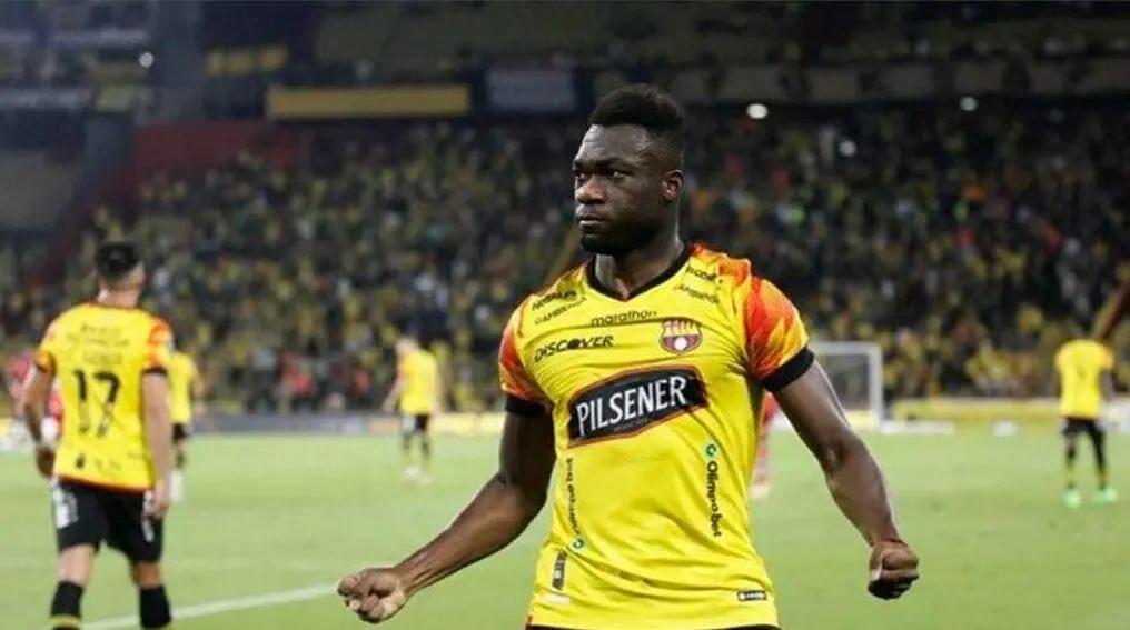 Ex jugador del Inter y el City piensa dejar fútbol luego de asesinato de Mario Pineida