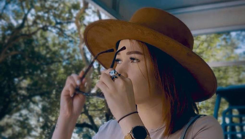 Jennifer Aplicano dice que está “felizmente soltera”, ¿qué pasó con el novio?