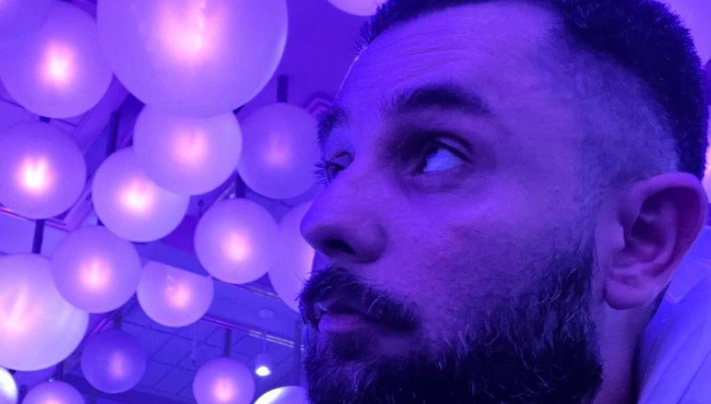 ¿Quién es el presentador que sufrió un infarto minutos antes de salir al aire?