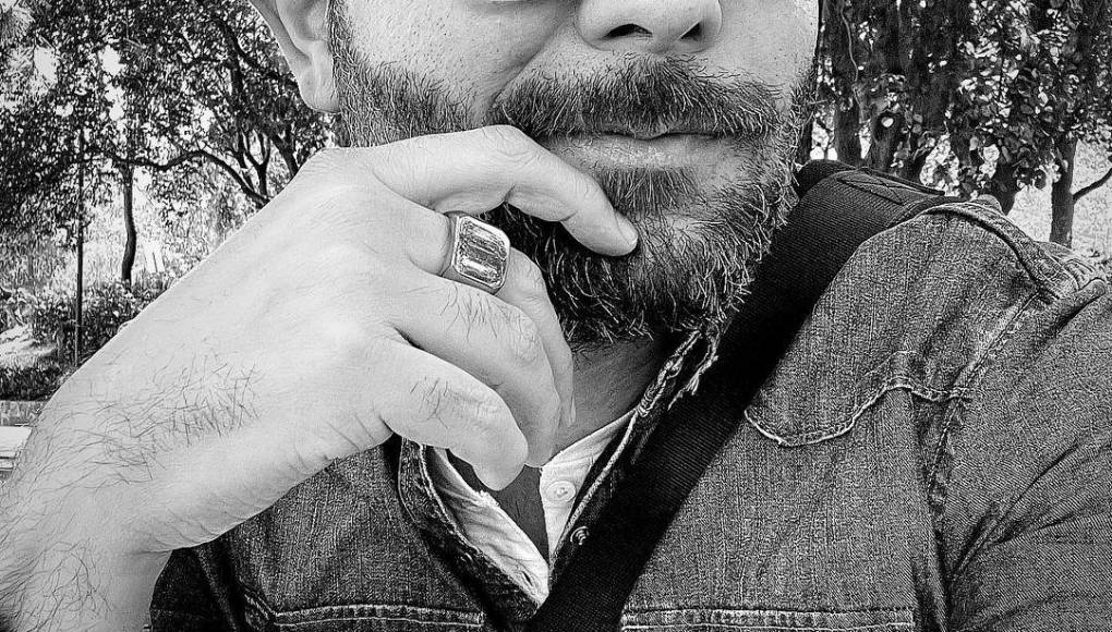 ¿Quién es el presentador que sufrió un infarto minutos antes de salir al aire?