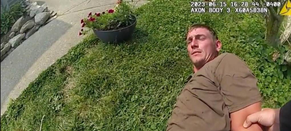 Los puso en fila para asesinarlos: padre acribilla a sus tres hijos en Ohio y confiesa ante la corte