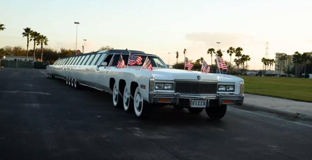 24 ruedas, piscina y helipuerto, así es el auto más largo del mundo