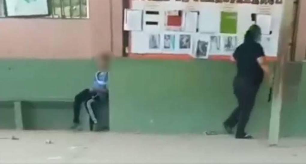 Evaluación al alumno y orden de captura contra maestra, así avanza supuesto caso de maltrato en escuela de Choloma