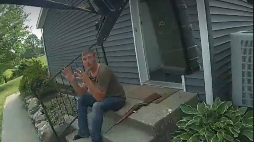 Los puso en fila para asesinarlos: padre acribilla a sus tres hijos en Ohio y confiesa ante la corte