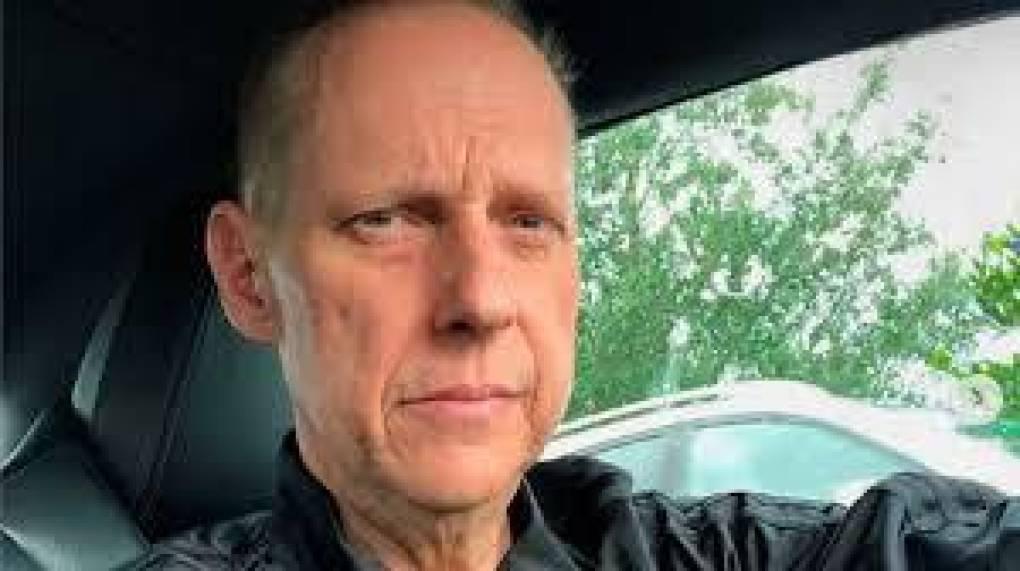 Fallece reconocido narrador mexicano tras perder la batalla contra el cáncer