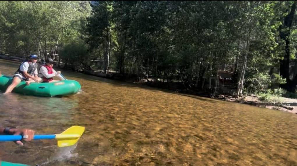 Así han sido las vacaciones de “Choco” Lozano con su bella novia