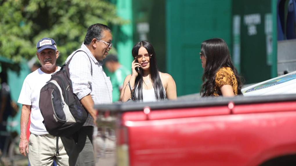 Las bellas hondureñas que engalanan el Motagua vs Marathón