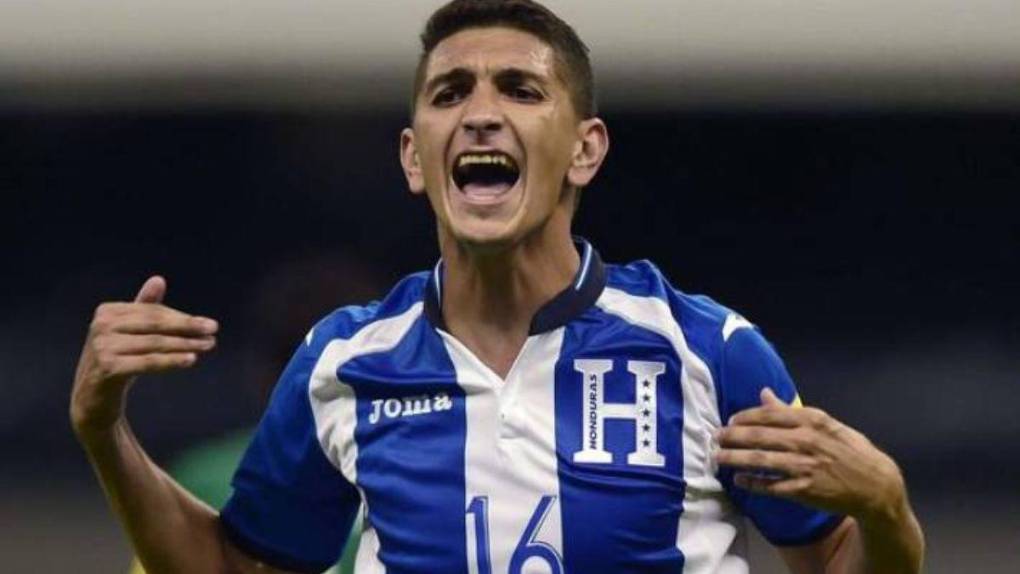 La alineación titular que Diego Vázquez enviaría a la cancha para el Honduras - El Salvador