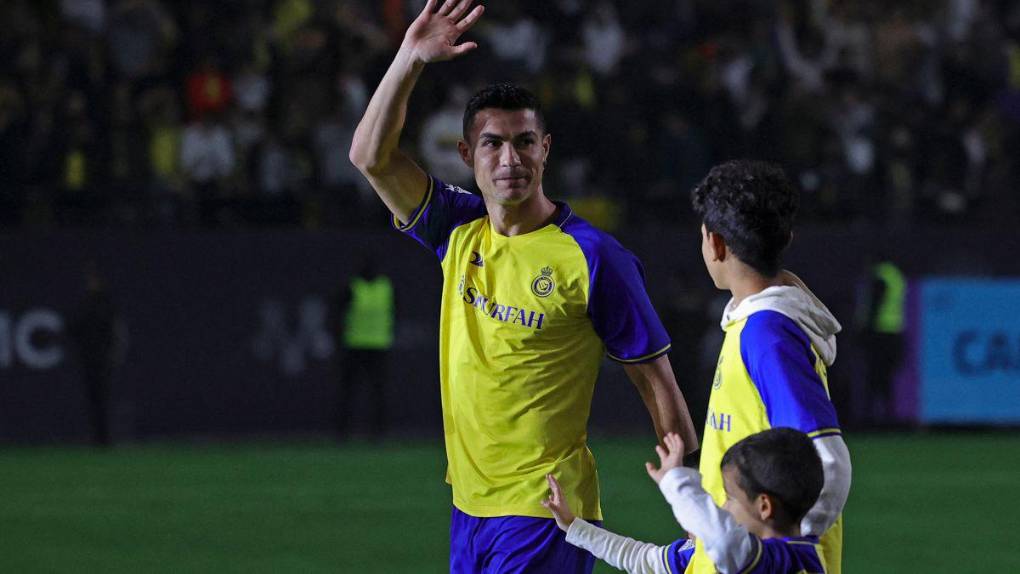 Multitudinario recibimiento: la presentación de Cristiano Ronaldo en imágenes