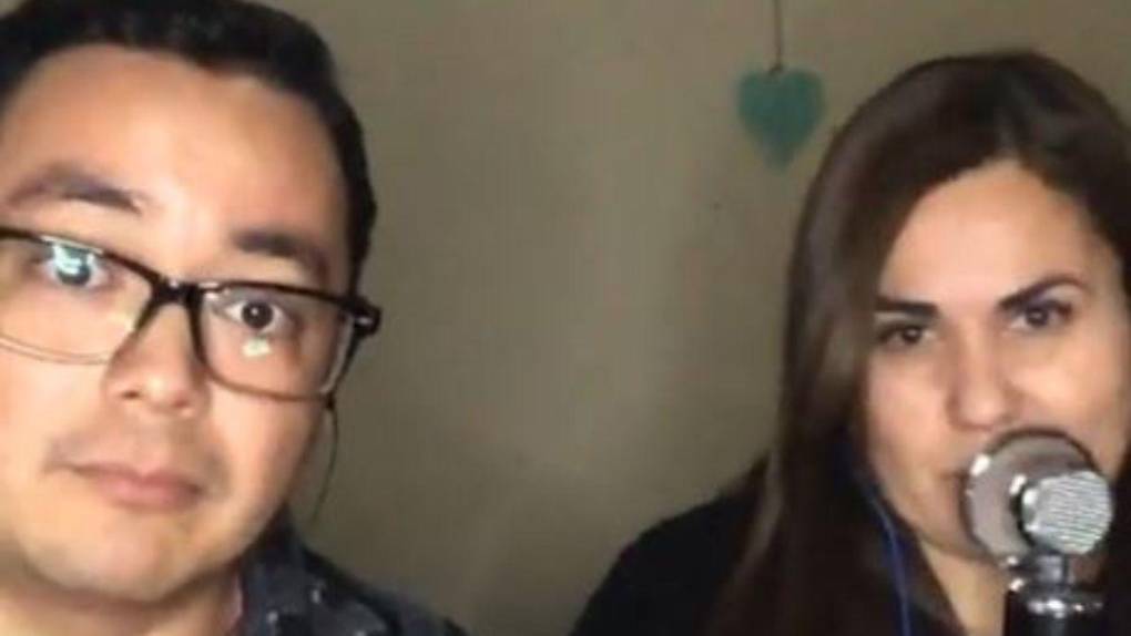 ‘Dios es la clave’: Hondureño conoció a chilena en una app de canto, tuvieron una relación a distancia y viajó para casarse con ella