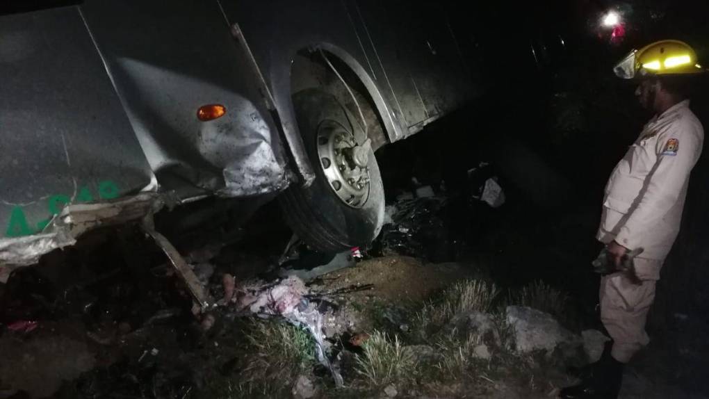 Querían pasar Navidad en familia: lo que se sabe del accidente donde murieron una madre, su hijo y su prima