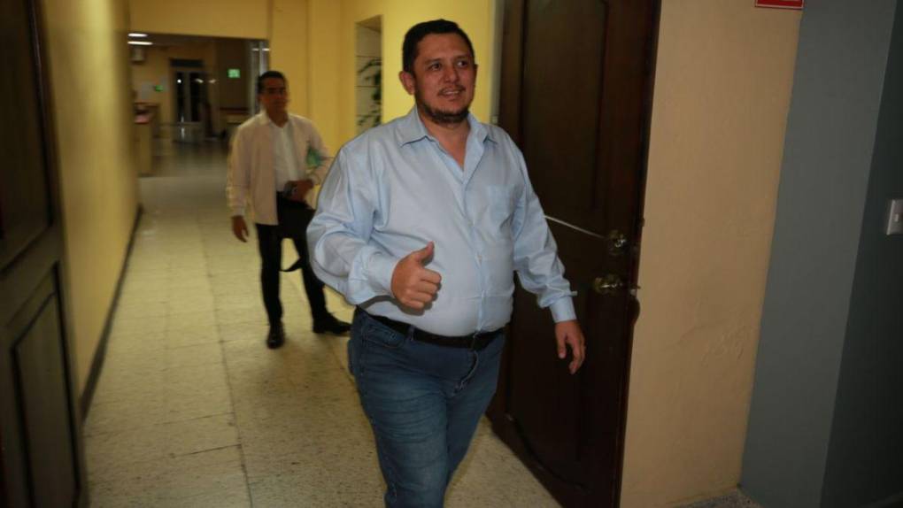 Miembros de la junta directiva del Congreso Nacional se reúnen buscando consensos para elegir la Corte Suprema de Justicia