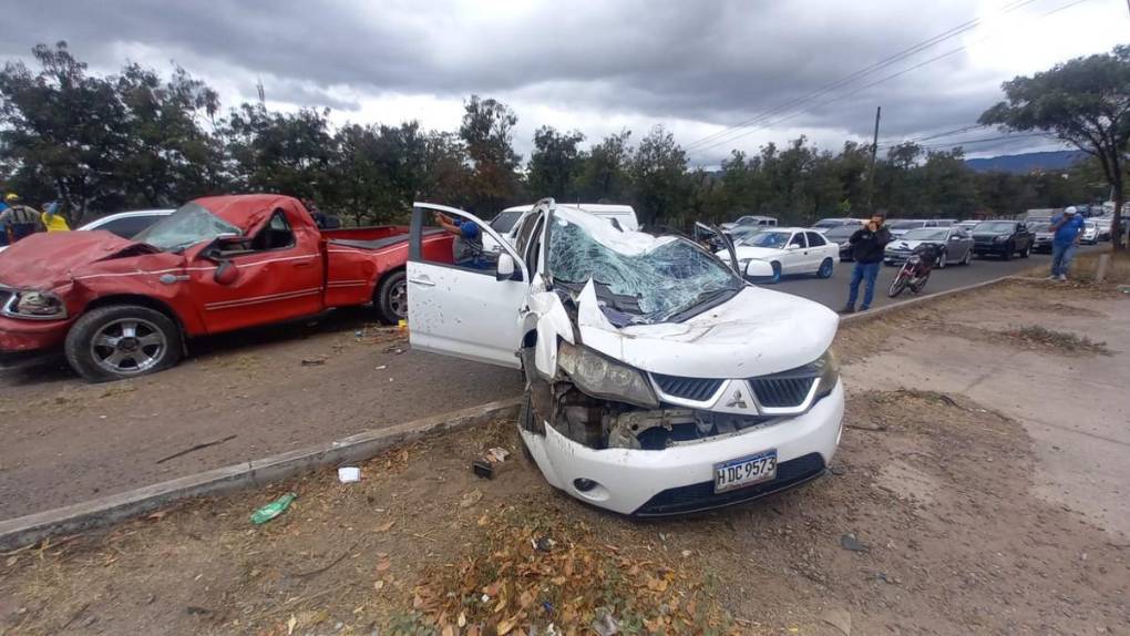 Explosión de llanta y alta velocidad: lo que habría originado accidente en anillo periférico
